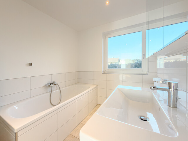 Modernes Mehrfamilienhaus mit 2 Wohneinheiten in ruhiger Lage von Lustenau