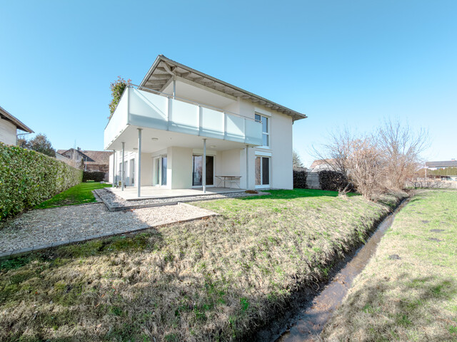 Modernes Mehrfamilienhaus mit 2 Wohneinheiten in ruhiger Lage von Lustenau