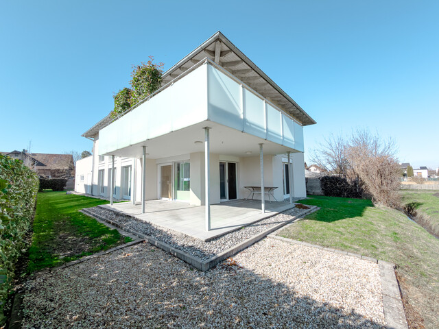 Modernes Mehrfamilienhaus mit 2 Wohneinheiten in ruhiger Lage von Lustenau