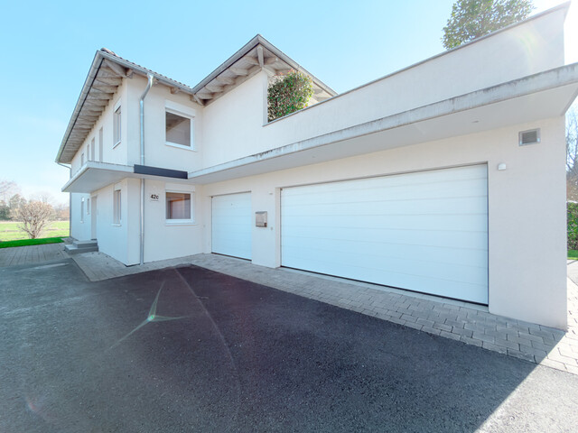 Modernes Mehrfamilienhaus mit 2 Wohneinheiten in ruhiger Lage von Lustenau