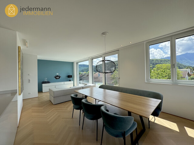 FELDKIRCH: EXKLUSIVE PENTHOUSEWOHNUNG MIT 360°-PANORAMABLICK IN GISINGEN