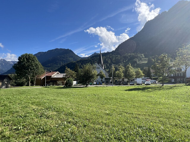 BAUGRUNDSTÜCK IN SONNIGER AUSSICHTSLAGE