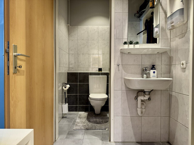 Modernes Geschäftslokal in zentraler Lage