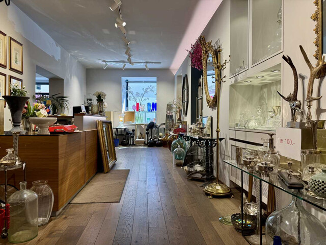 Modernes Geschäftslokal in zentraler Lage