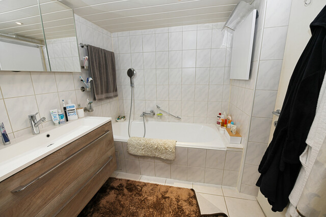 Extra große Wohnung mit tollem Garten und Pool zur Miete in Langen bei Bregenz