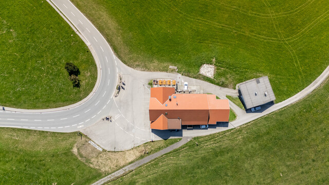 Traditionsreiches Gasthaus in einzigartiger Aussichtslage am Bödele