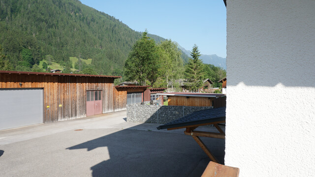 Großes Wohnhaus mit mehreren Appartements in St.Gallenkirch zu verkaufen 