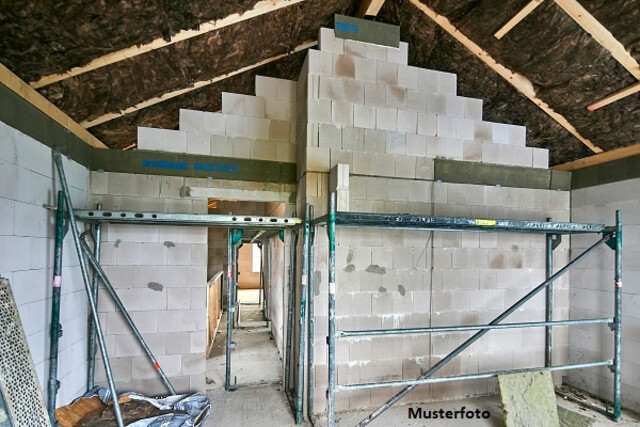 Rohbau-Haus mit Terrasse & Doppelgarage - Ihr Ausbau-Projekt