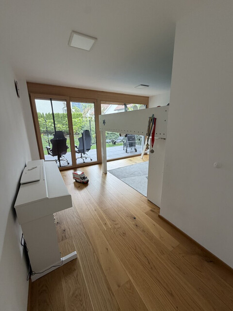 Wohnen mit Stil: Exklusive 4-Zimmer-Wohnung mit traumhaftem 117 m² Privatgarten