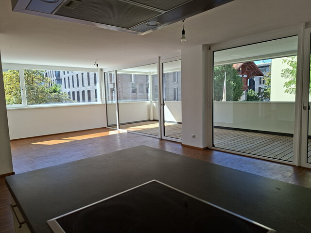 Schöne 3-Zimmer-Wohnung im Zentrum, mit großem Balkon, inkl. TG-Platz