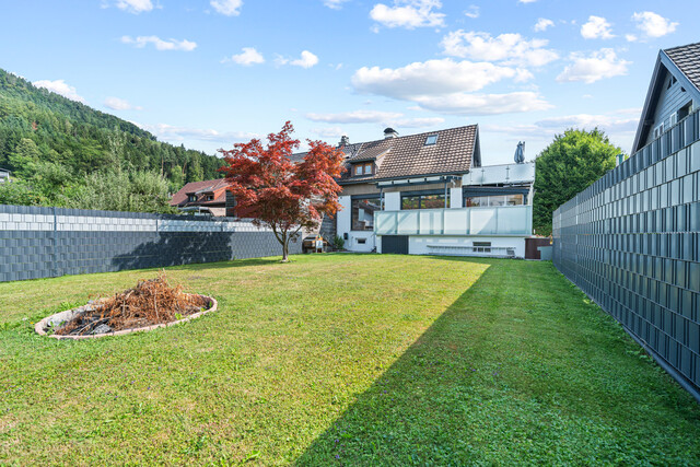 Großzügige Doppelhaushälfte mit Garten, Dachterrasse & flexibler Nutzung in Feldkirch