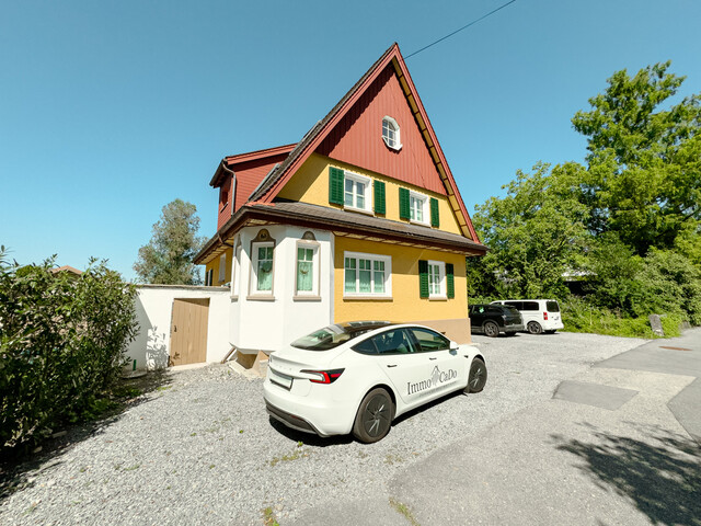 Stilvolle und heimelige Atmosphäre: Einfamilienhaus mit großem Grundstück in Dornbirn