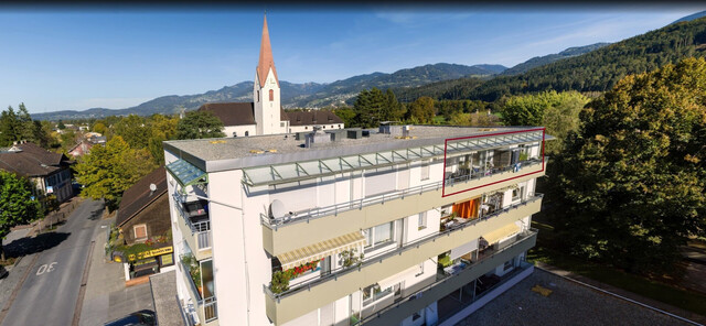 Wohnhighlight mit Top-Ausstattung – 4-Zimmer-Wohnung mit Balkon & Einzelgarage!