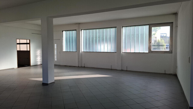 Gewerbehalle mit Charakter