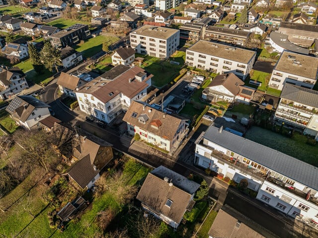 Familien-Traum ! Doppelhaushälfte mit 150m², 6 Zimmern und 2 Bädern