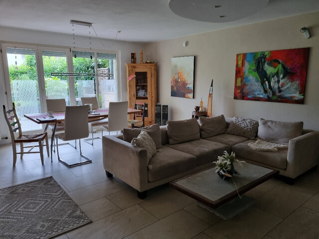 WOHLFÜHLOASE MIT TERRASSE & GARTEN – RUHIGE LAGE DIREKT AM WALDRAND