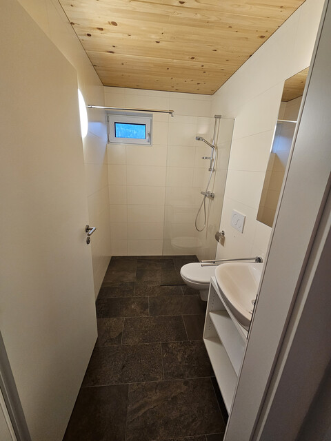 Hochwertige 2-Zimmer-Wohnung in Nüziders – 48 m², Balkon, inkl. Strom/Heizung/WLAN