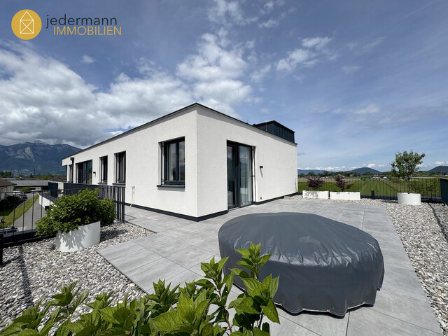 FELDKIRCH: EXKLUSIVE PENTHOUSEWOHNUNG MIT 360°-PANORAMABLICK IN GISINGEN