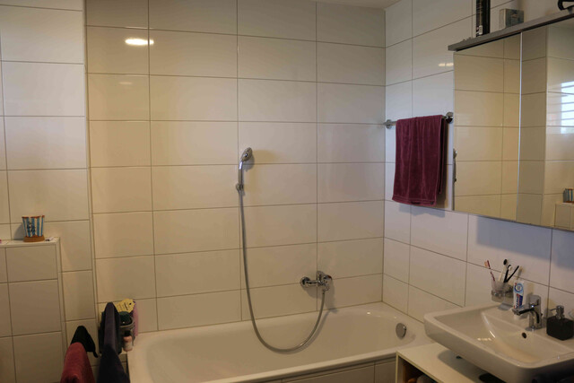 SÜD-WEST -3-Zimmer-Wohnung im 2.Obergeschoss  inkl. 1 x TG-Platz- ca.9 Jahre alt - Feldkirch/Altenstadt, ausreichend Bewohner-und Besucherstellplätze im Freien
