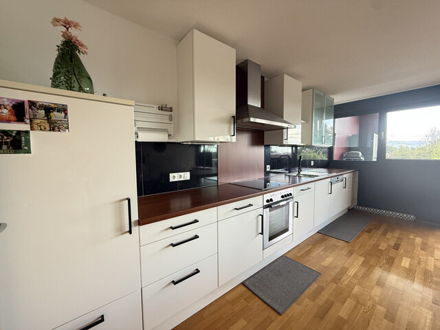 Schöne 3-Zimmer-Dachgeschosswohnung in ruhiger Lage in Schwarzach zu vermieten