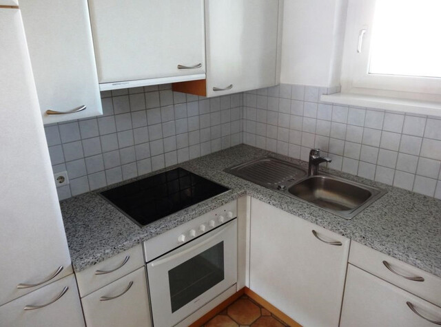 Helle 2-Zimmerwohnung mit Garten und Tiefgarage