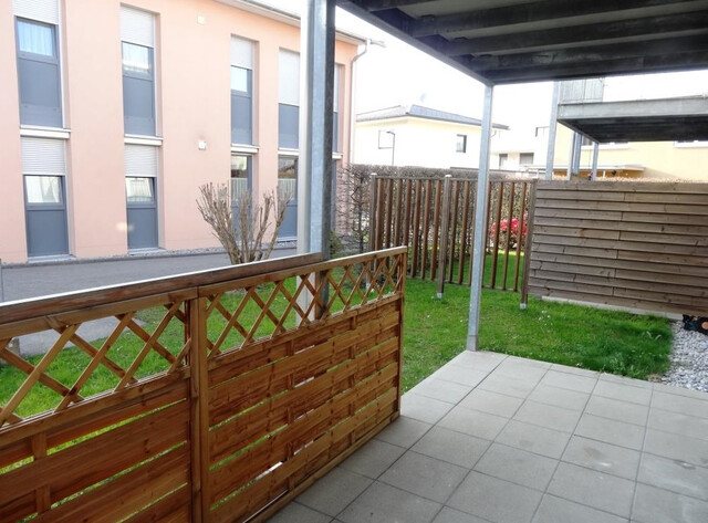 Helle 2-Zimmerwohnung mit Garten und Tiefgarage