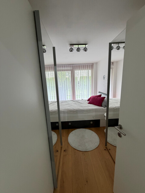 Wohnen mit Stil: Exklusive 4-Zimmer-Wohnung mit traumhaftem 117 m² Privatgarten