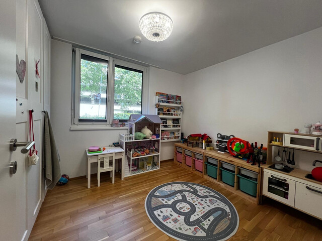 Wunderschöne 3 Zimmer-Gartenwohnung  (im Preis sind Miete, TG und Betriebskosten enthalten)