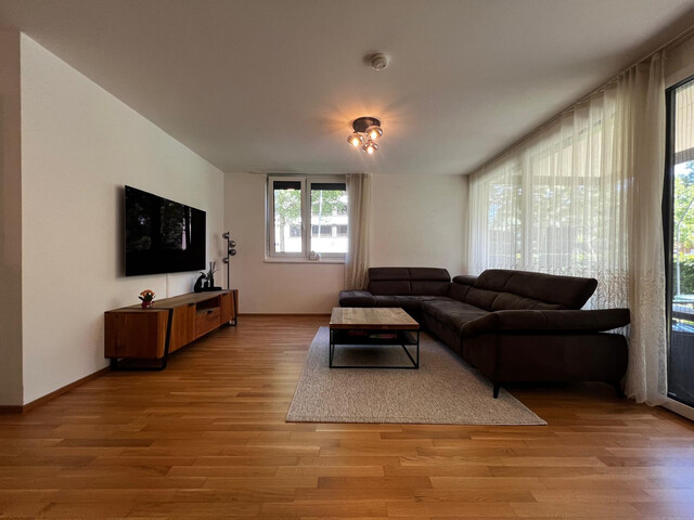 Wunderschöne 3 Zimmer-Gartenwohnung  (im Preis sind Miete, TG und Betriebskosten enthalten)