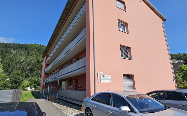 Moderne, möblierte und klimatisierte 3-Zimmer-Wohnung inkl. Tiefgaragenplatz