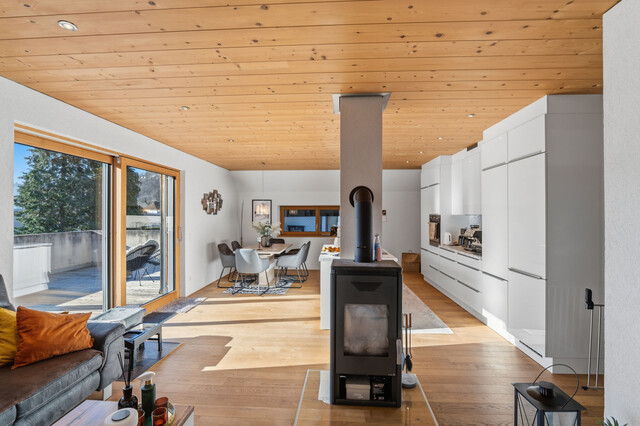 Platz für Familie, Beruf und Ideen - Teilsaniertes Haus mit Einliegerwohnung