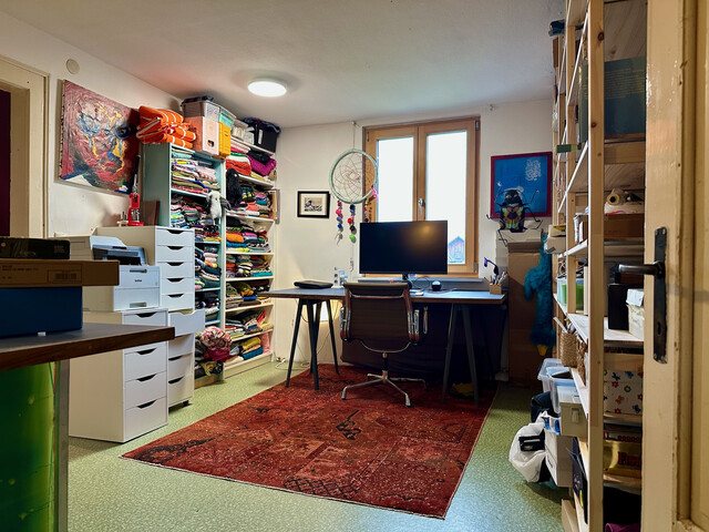 Großzügiges Wohnhaus mit großer Tenne mitten in Gisingen