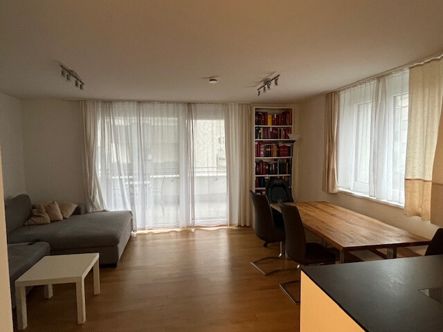 Schöne 2-Zimmer-Wohnung mit großzügiger Terrasse