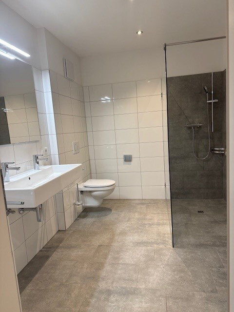 Hochwertige  4- Zimmer Wohnung in Bludesch mit viel Sonne
