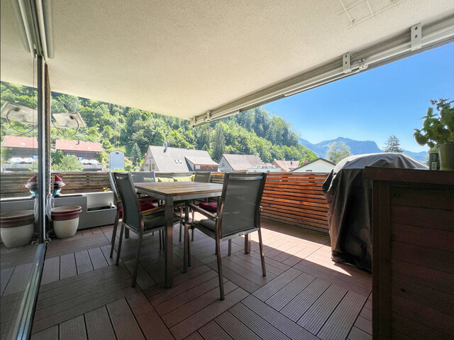 Schöne Dachgeschosswohnung mit herrlicher Südterrasse mit Aussicht