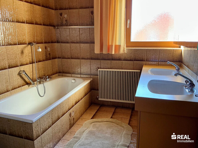 Sehr gepflegtes Einfamilienhaus in Schwarzach