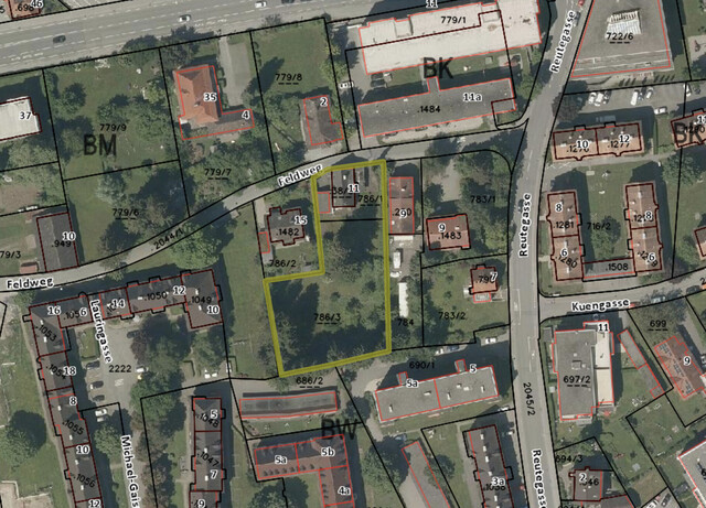 Großzügige Liegenschaft 
Bau-Wohngebiet