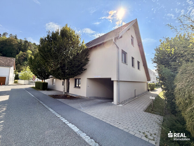 Kleine Wohnanlage, großes Wohngefühl - ca. 112 m² auf zwei Ebenen!                                                             ca. EUR 148.000,00 Wohnbauförderung!