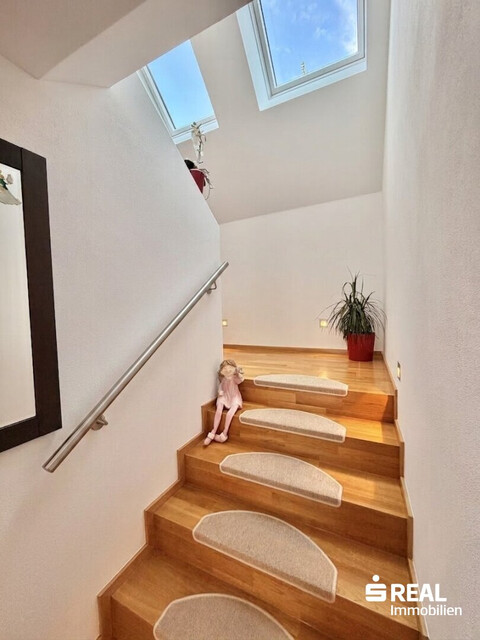 Kleine Wohnanlage, großes Wohngefühl - ca. 112 m² auf zwei Ebenen!                                                             ca. EUR 148.000,00 Wohnbauförderung!
