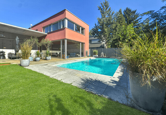 Modernes Einfamilienhaus mitten im Rheintal