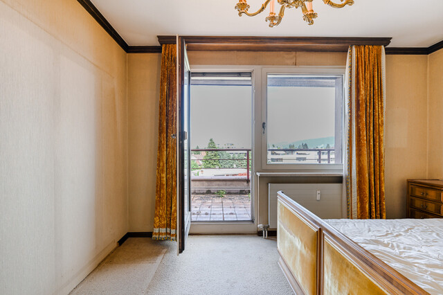 Grosszügige Dachgeschosswohnung zu verkaufen