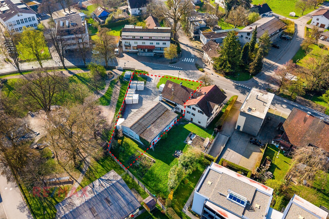 Hier beginnt Ihre Zukunft – Großes Grundstück für große Pläne