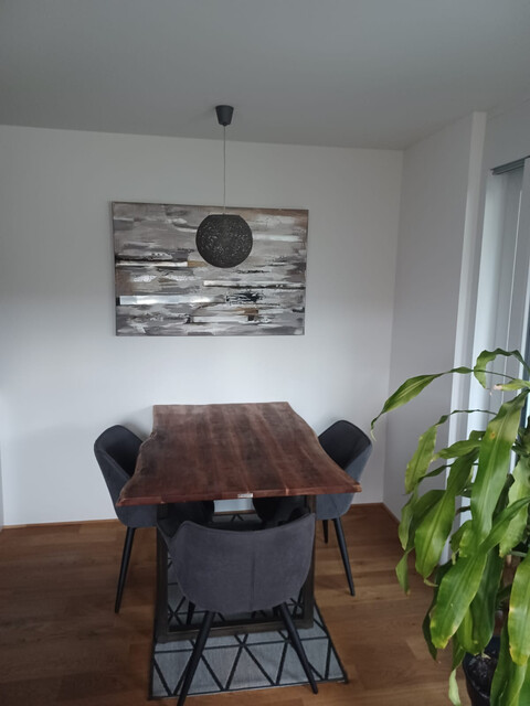 Sehr schöne 2-Zimmer-Eckwohnung mit viel Licht!