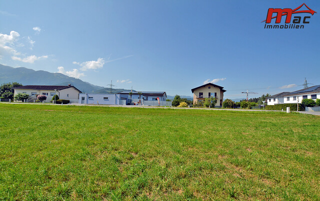 Sonnig gelegenes Baugrundstück mit traumhafter Fernsicht