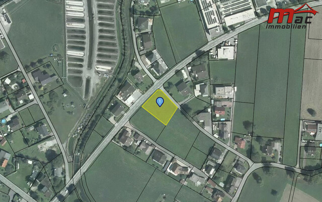 Sonnig gelegenes Baugrundstück mit traumhafter Fernsicht