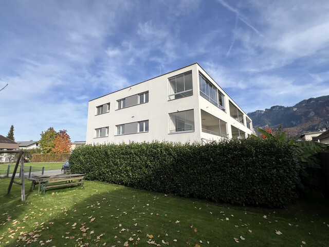 SONNIGE 4-ZIMMER WOHNUNG MIT GROSSER TERRASSE