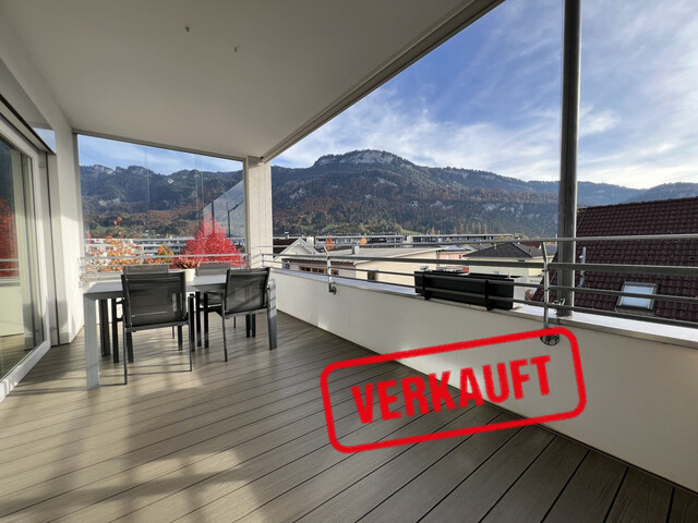 SONNIGE 4-ZIMMER WOHNUNG MIT GROSSER TERRASSE