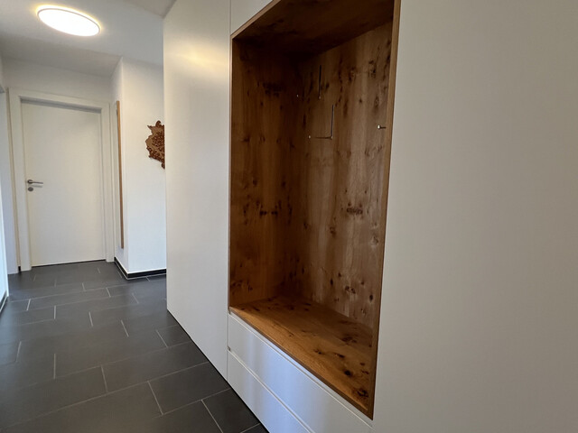 SONNIGE 4-ZIMMER WOHNUNG MIT GROSSER TERRASSE