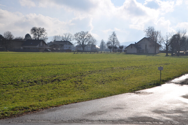 Grundstück mit einer Fläche von 1.000 bis 1.200m2 in bester Lage in Meiningen, auch teilbar, zu verkaufen
