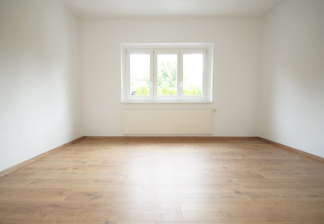 Geräumige provisionsfreie Wohnung mit Balkon !